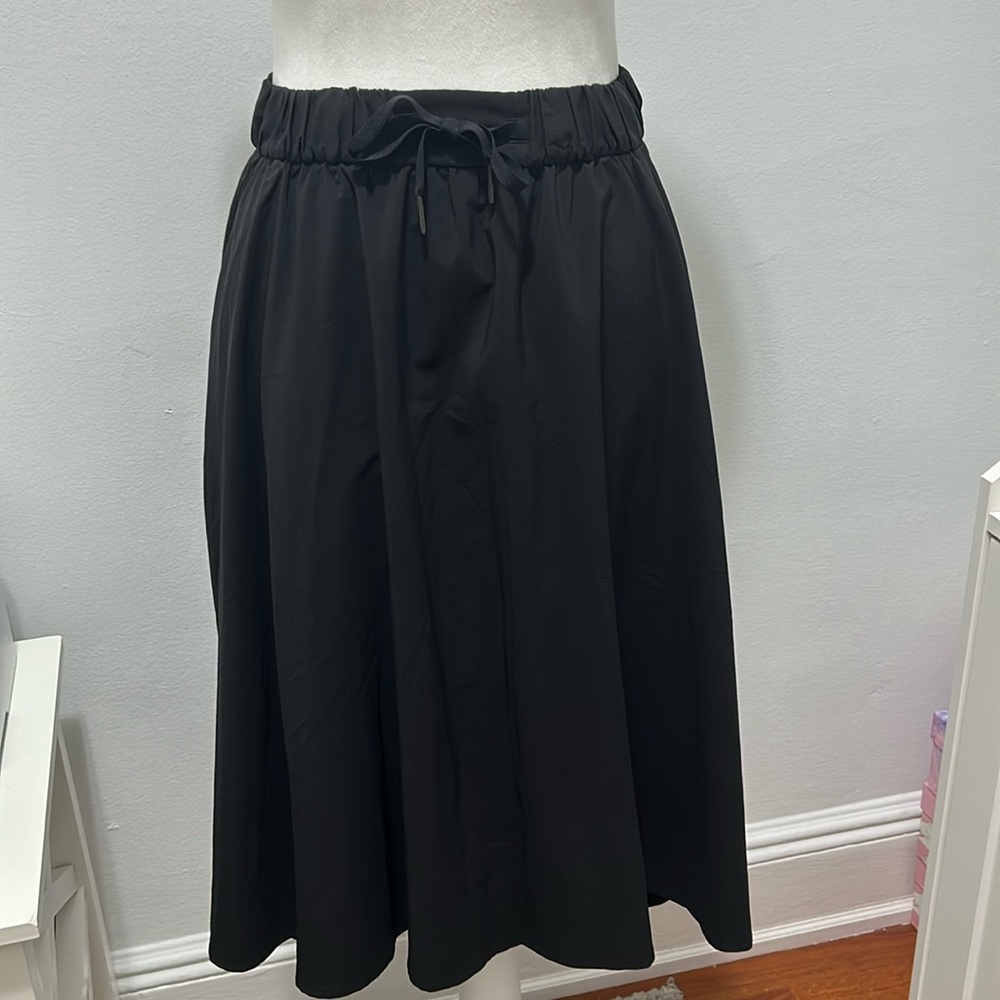 Lululemon midi skirt